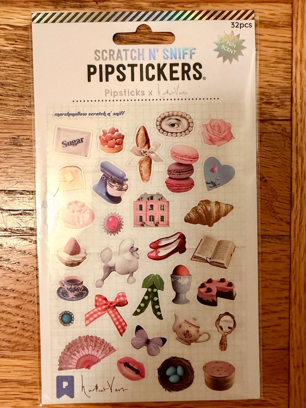 Pipsticks x HV - Nostalgic Charm Scratch n’ sniff marshmallow scent